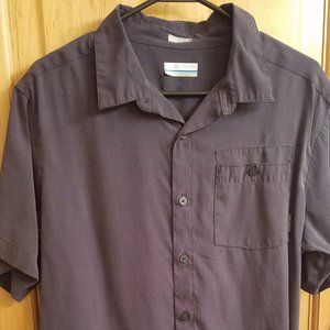 Men's Short Sleeve Casual Button Down - Size Medium - Columbia